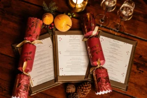 Christmas-crackers-menus